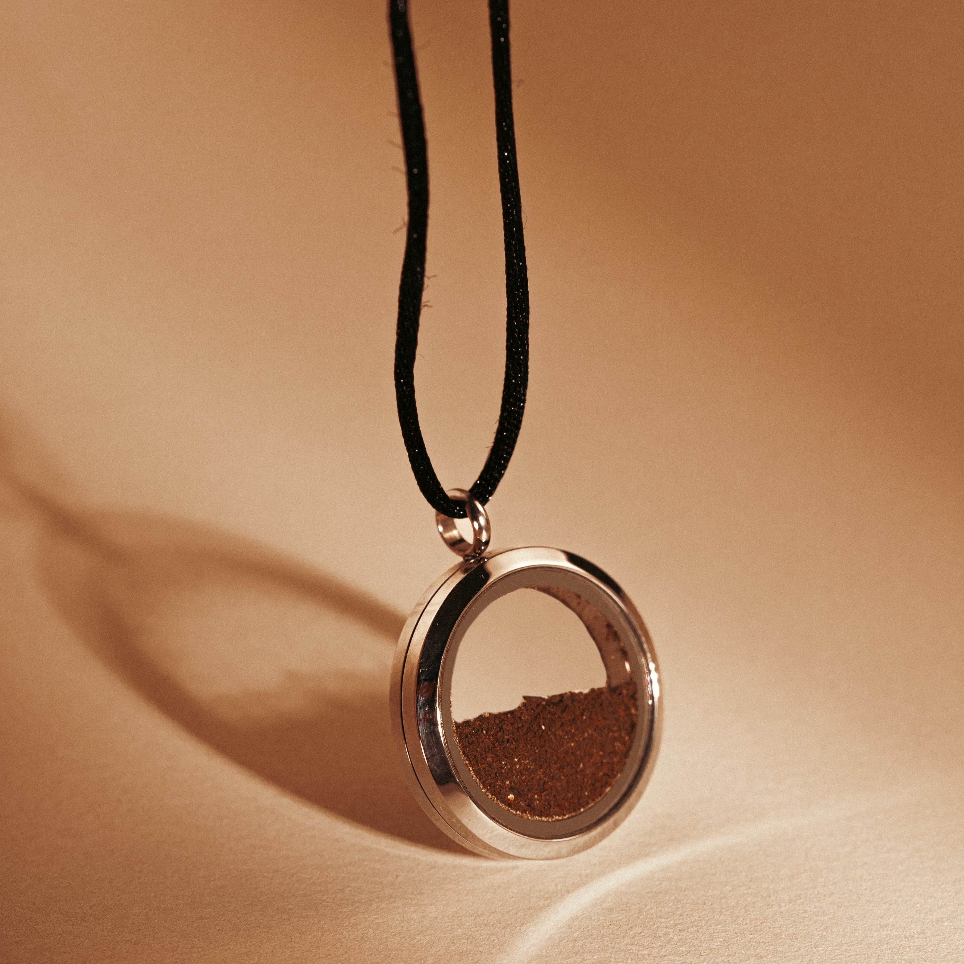 Low key Palestine circle chain